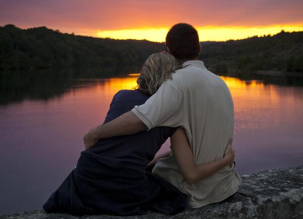 عکس عاشقانه دونفره بغل هم