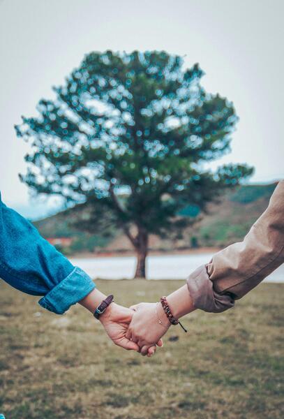عکس دونفره دست طبیعی