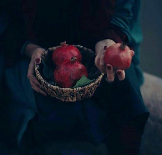 عکس پروفایل یلدایی دخترانه