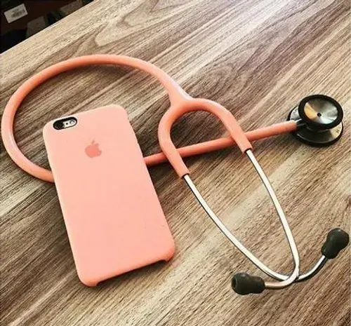 عکس گوشی پزشکی دخترونه برای پروفایل