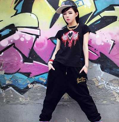 عکس دخترونه با کلاه کپ برای پروفایل