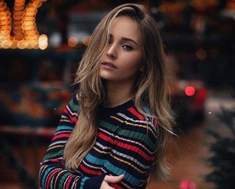 دانلود عکس لب دخترونه برای پروفایل