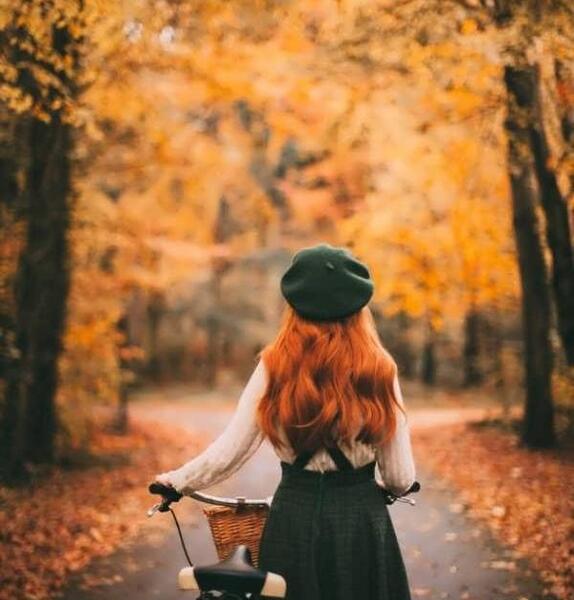 عکس پاییزی دخترانه برای پروفایل