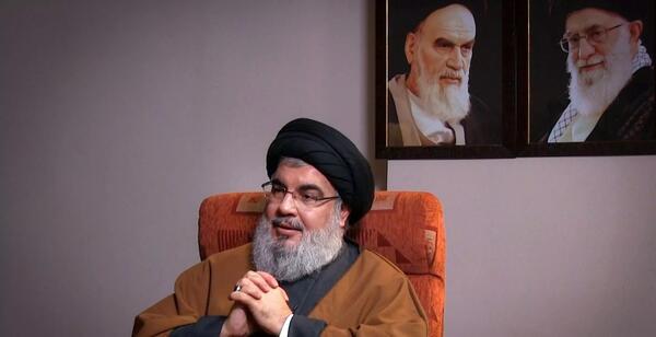 عکس سید حسن نصرالله و رهبری