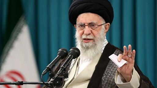 عکس پرچم اسرائیل زیر پای رهبر