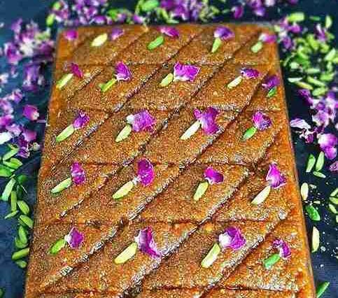 عکس خرما و حلوای مجلسی
