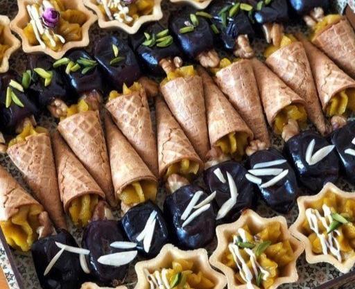 عکس خرما و حلوای مجلسی