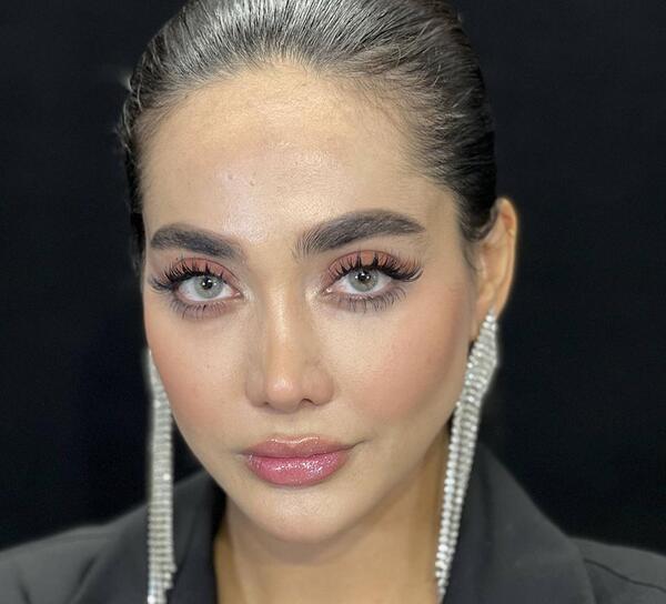 عکس لنز چشم طوسی
