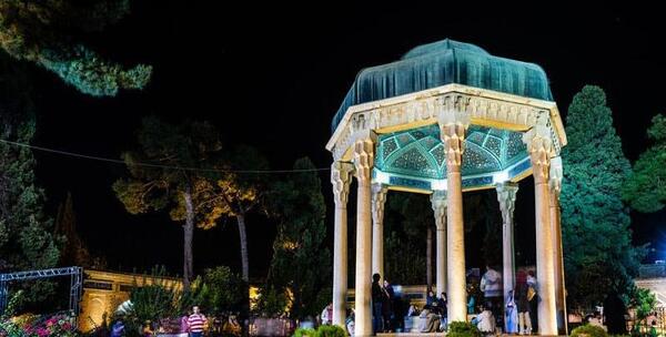 عکس ارامگاه حافظ و سعدی