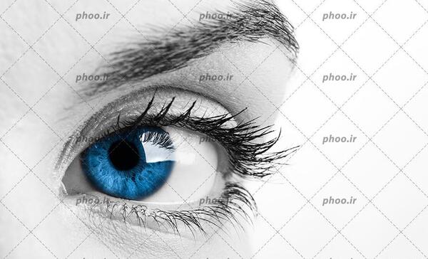 عکس چشم آبی تیره