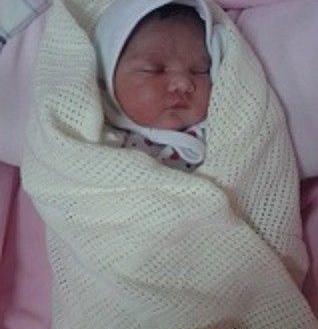 عکس بچه تازه بدنیا اومده دختر