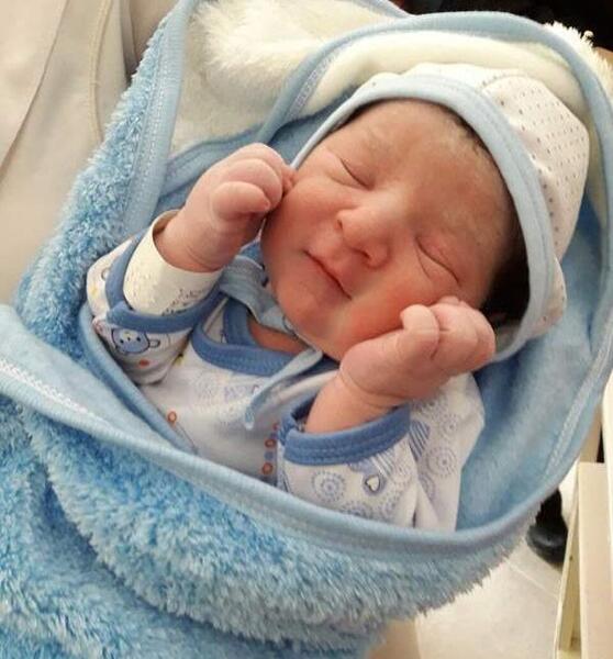 عکس بچه تازه بدنیا اومده دختر