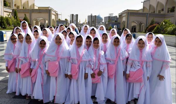 عکس کبوترانه حرم امام رضا