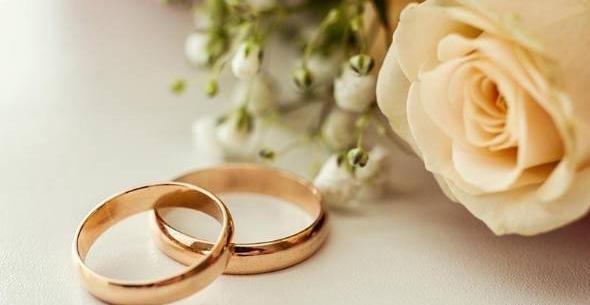 عکس گل با حلقه ازدواج