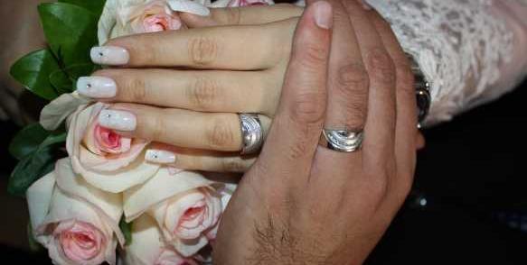 عکس گل با حلقه ازدواج