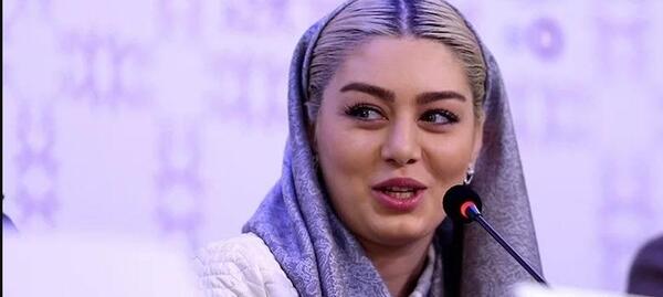 عکس تتو تتلو روی دست سحر قریشی
