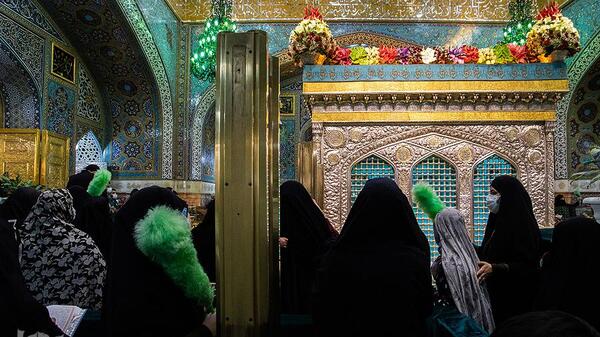 عکس حرم امام رضا در شب میلاد