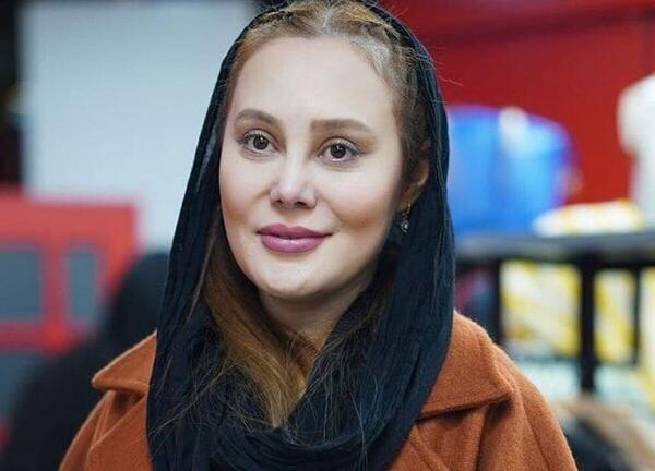عکس آرام جعفری و خواهرش