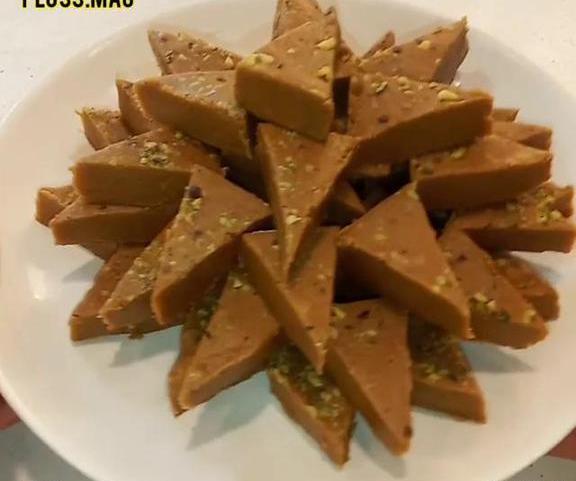 عکس حلوای آرد نخودچی