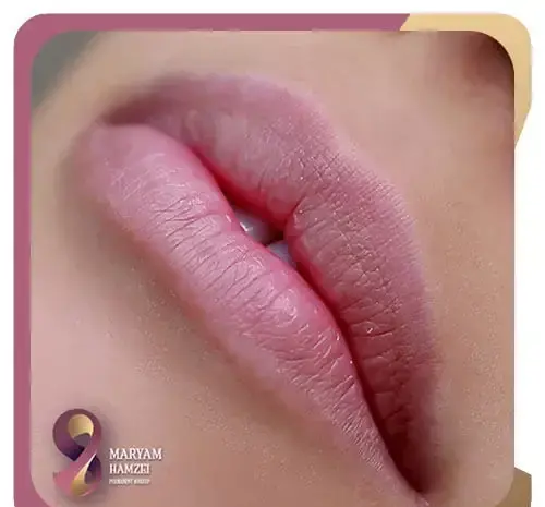 عکس خط لب تاتو شده