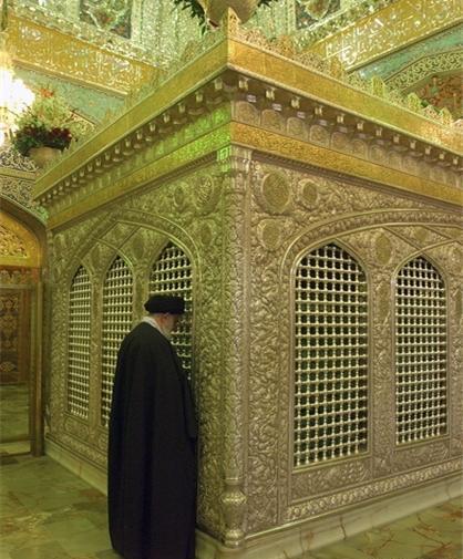 عکس آقا در حرم امام رضا