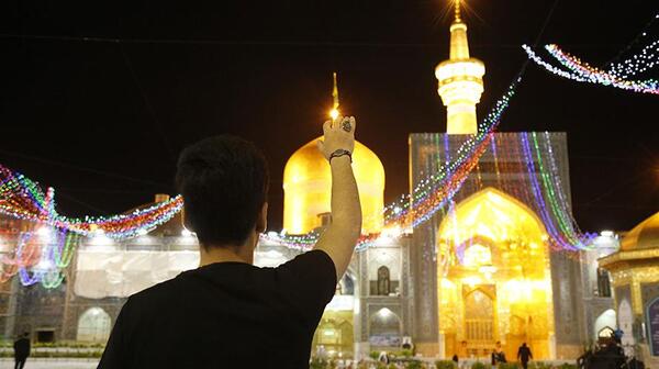 عکس آقا در حرم امام رضا
