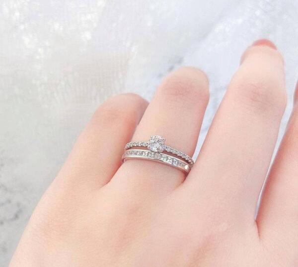 عکس پشت حلقه ازدواج