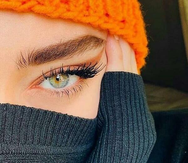 عکس چشم سبز عسلی دختر