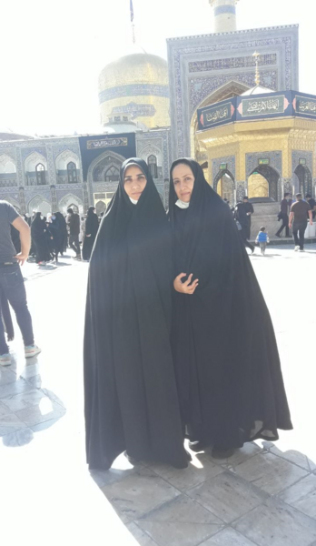 عکس خادم خانم حرم امام رضا