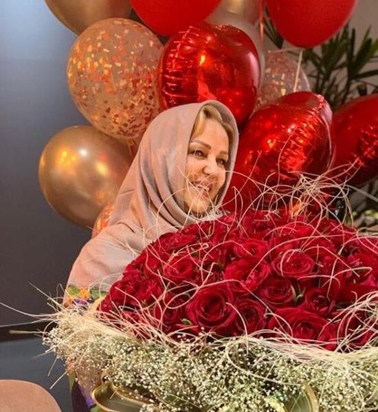 عکس تولد مادر پرستو صالحی