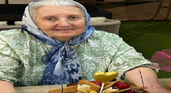 عکس تولد مادر پرستو صالحی