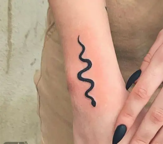 عکس تاتو مار ساده