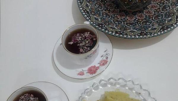عکس چای و کیک عصرانه
