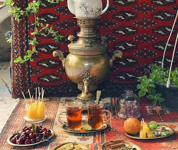 عکس چای و کیک عصرانه