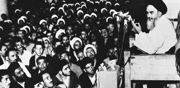 عکس امام خمینی در زمان انقلاب