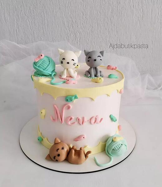 عکس کیک تولد گربه ای