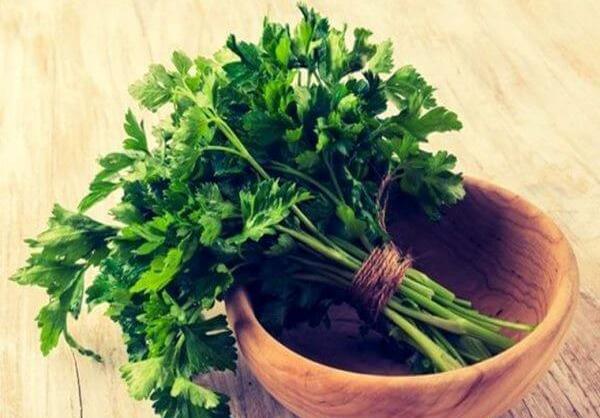 عکس سبزی جعفری کوهی