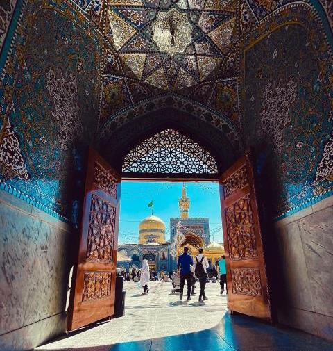 عکس حرم امام رضا در روز تولدش