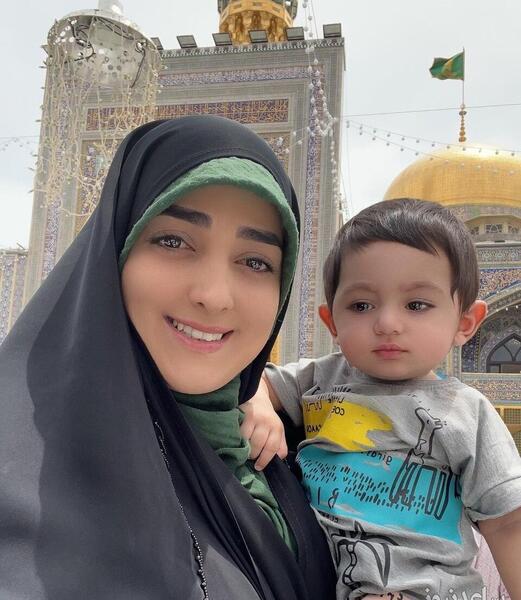 عکس با چادر در حرم امام رضا