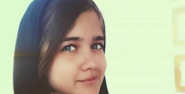عکس مژگان در بچه مهندس ۴