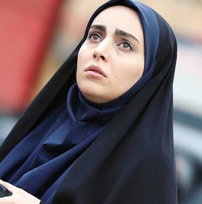 عکس مژگان در بچه مهندس ۴