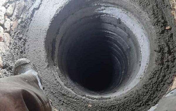 عکس چاه فاضلاب خانه