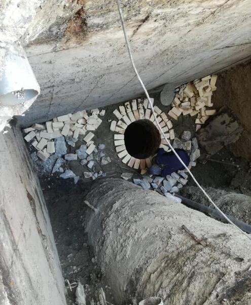 عکس چاه آبی