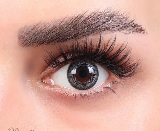 عکس چشم خاکستری تیره