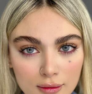 عکس چشم خاکستری تیره