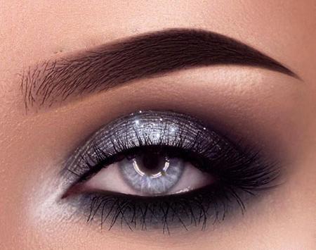 عکس چشم خاکستری تیره