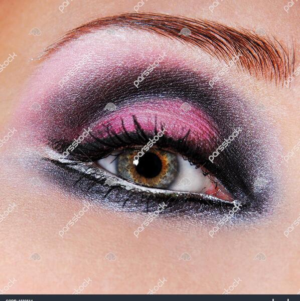 عکس چشم خاکستری تیره