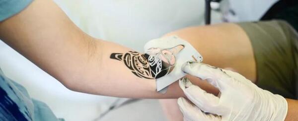 عکس تاتو موقت روی کاغذ