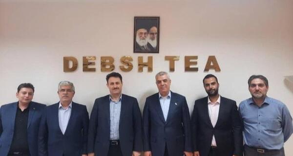 عکس اکبر رحیمی چای دبش