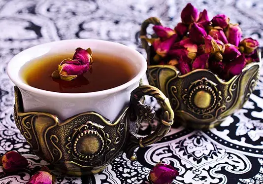 عکس فنجان چای و گل